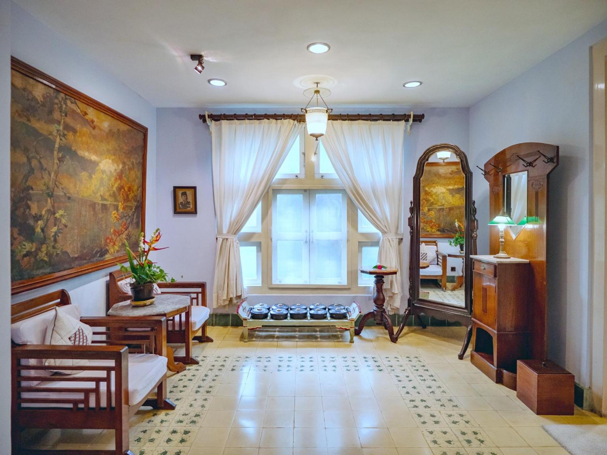Hotel Tugu Blitar מראה חיצוני תמונה