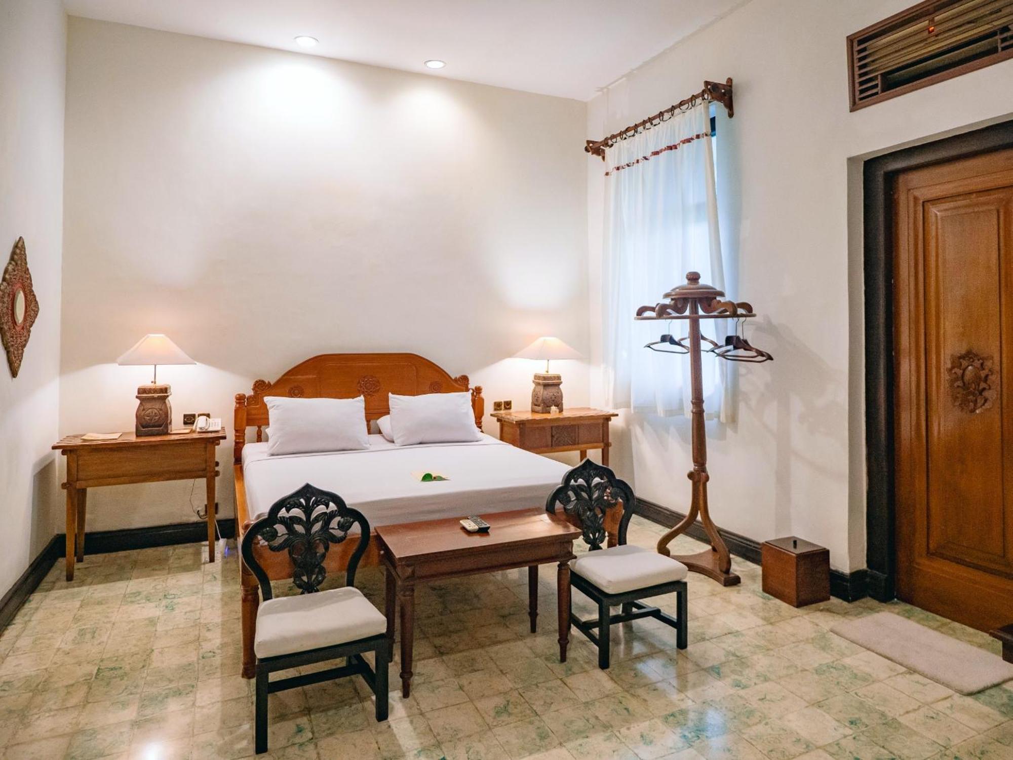 Hotel Tugu Blitar מראה חיצוני תמונה