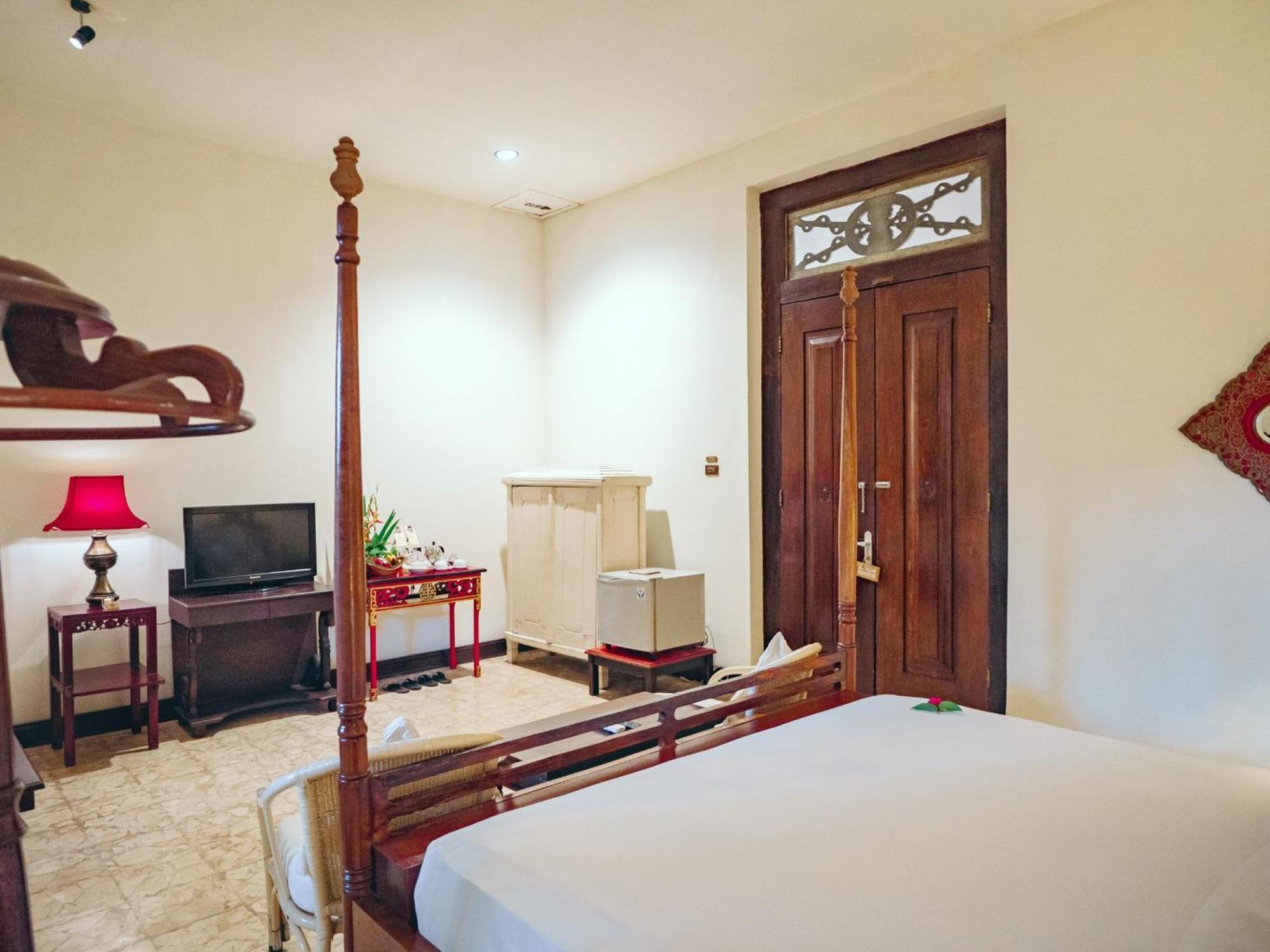 Hotel Tugu Blitar מראה חיצוני תמונה
